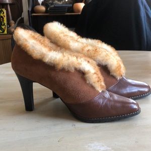NWOT Matisse leather Brazil fur trimmed heels 8M